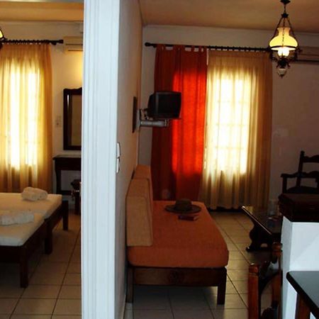 Hesperia Hotel Karlovassi Dış mekan fotoğraf