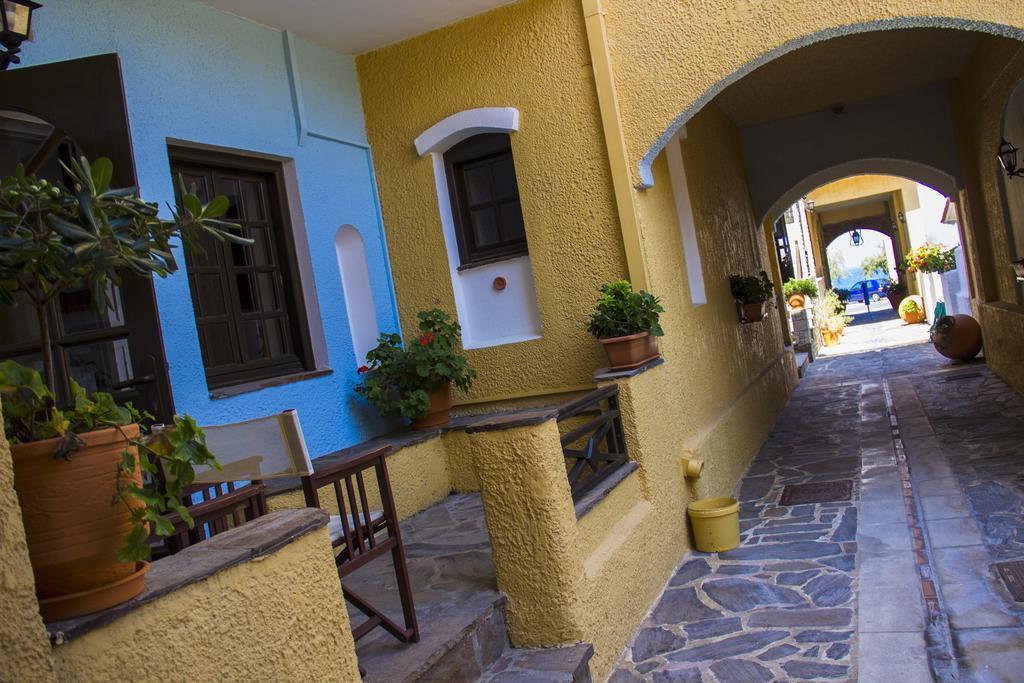 Hesperia Hotel Karlovassi Dış mekan fotoğraf