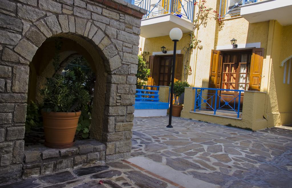 Hesperia Hotel Karlovassi Dış mekan fotoğraf