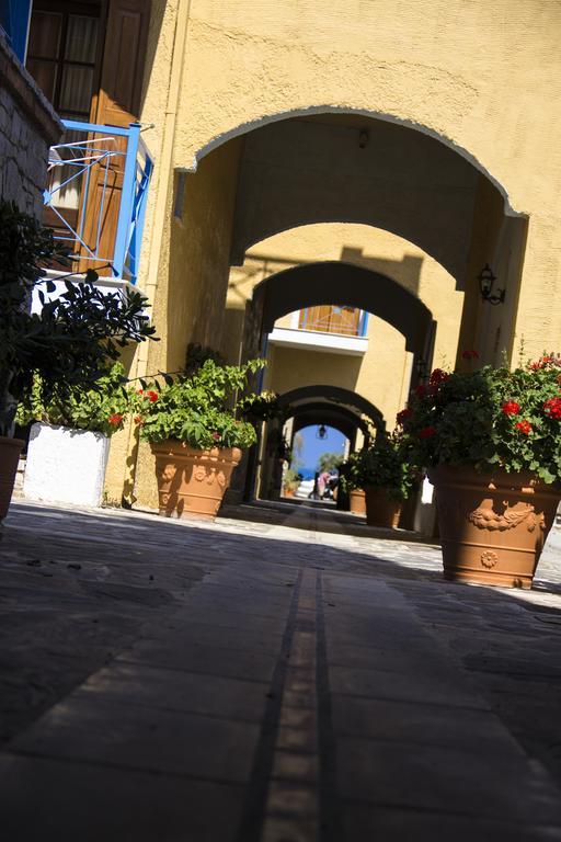 Hesperia Hotel Karlovassi Dış mekan fotoğraf