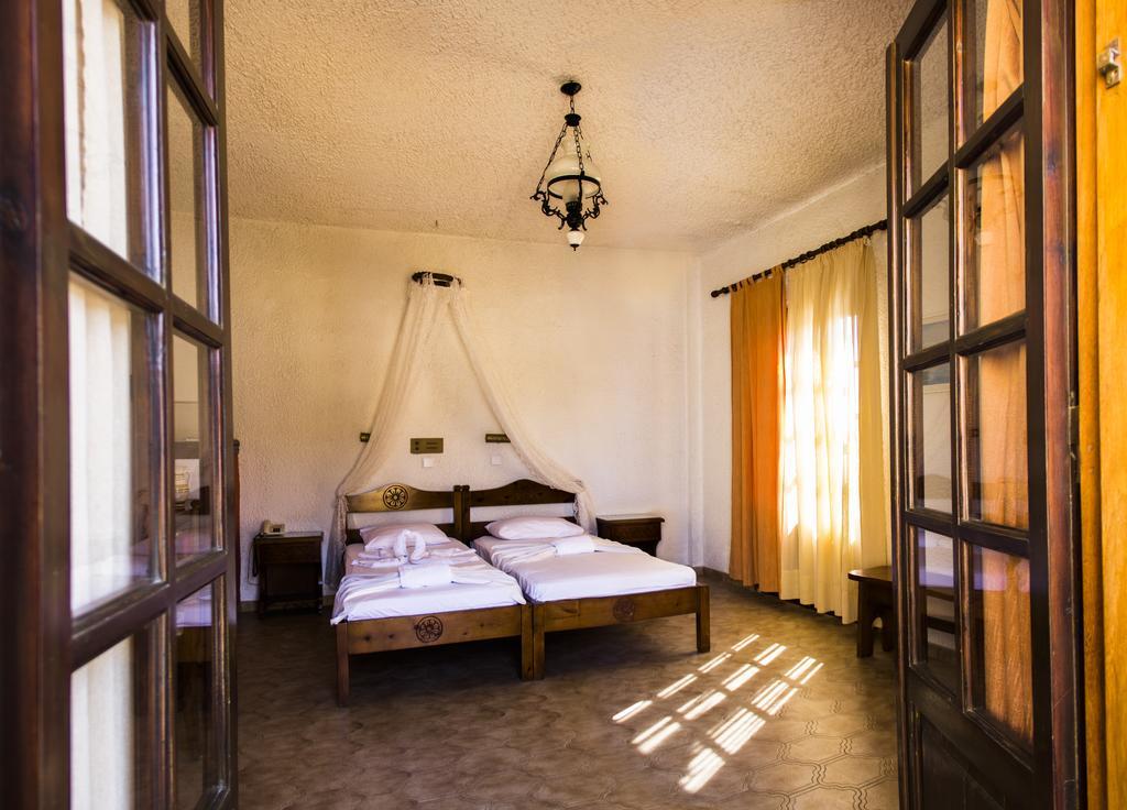 Hesperia Hotel Karlovassi Dış mekan fotoğraf