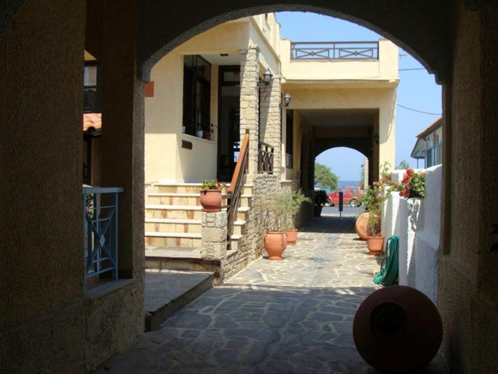 Hesperia Hotel Karlovassi Dış mekan fotoğraf