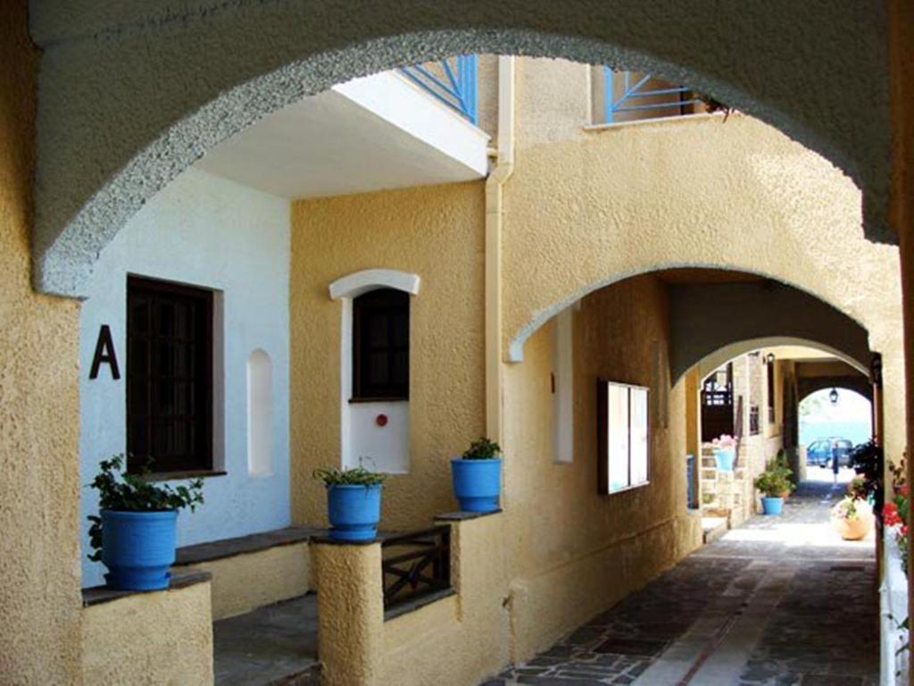 Hesperia Hotel Karlovassi Dış mekan fotoğraf