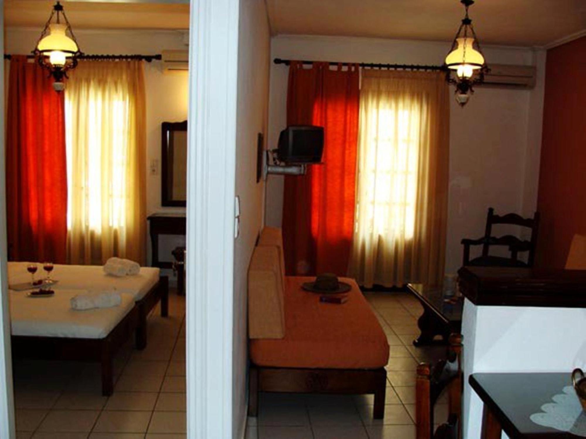 Hesperia Hotel Karlovassi Dış mekan fotoğraf